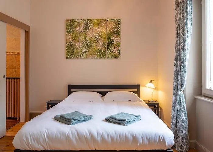 לינה וארוחת בוקר La Francois Premier