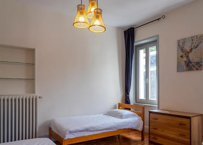 La Francois Premier לינה וארוחת בוקר לה בורבול